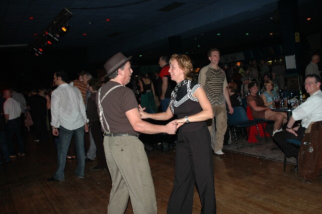 min 2006 11 24 riot 431